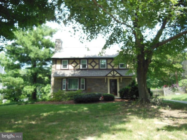 1107 Clover Hill Rd, Wynnewood, PA 19096 - photo 1