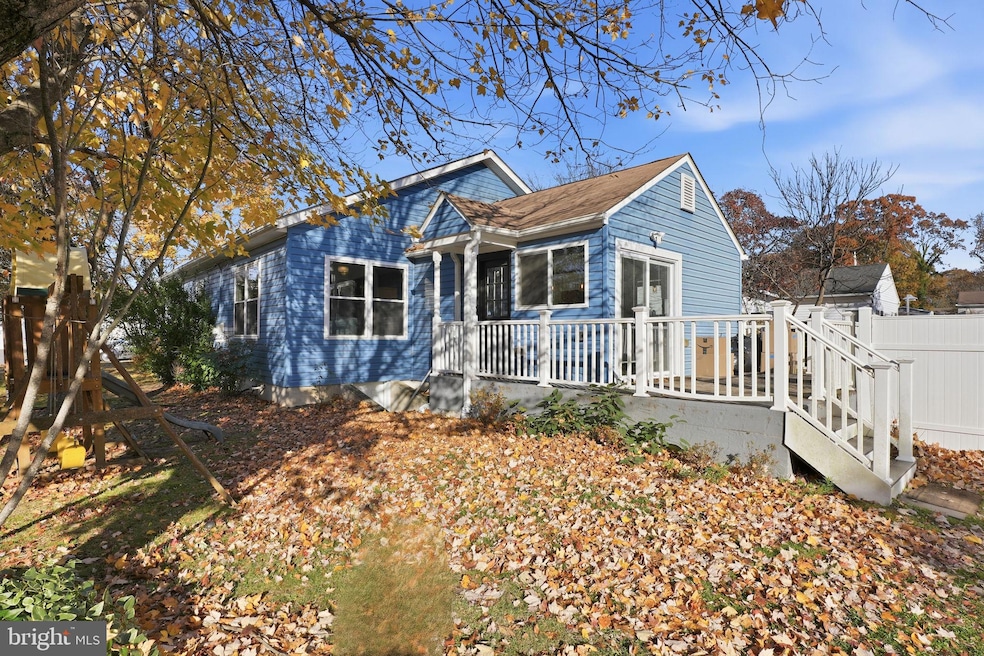 Under Contract $435,000 • Co-Listing Agent