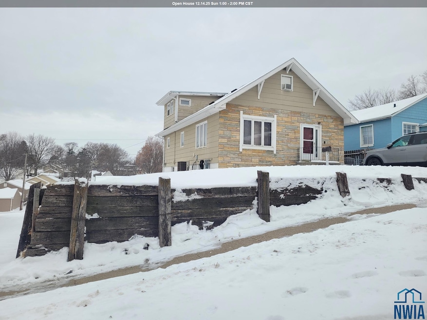 2217 S Maple St, Sioux City, IA 51106 - photo 1