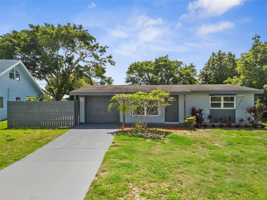 845 SE Airoso Blvd, Port Saint Lucie, FL 34983 - photo 1