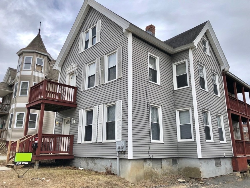 845 Worthington St unit 2, Springfield, MA 01105 - photo 1