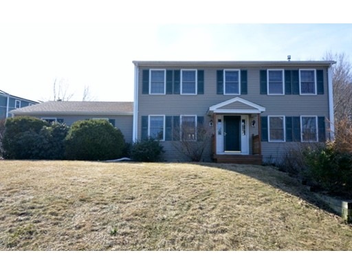 199 Johnny Appleseed Ln, Leominster, MA 01453 - photo 1