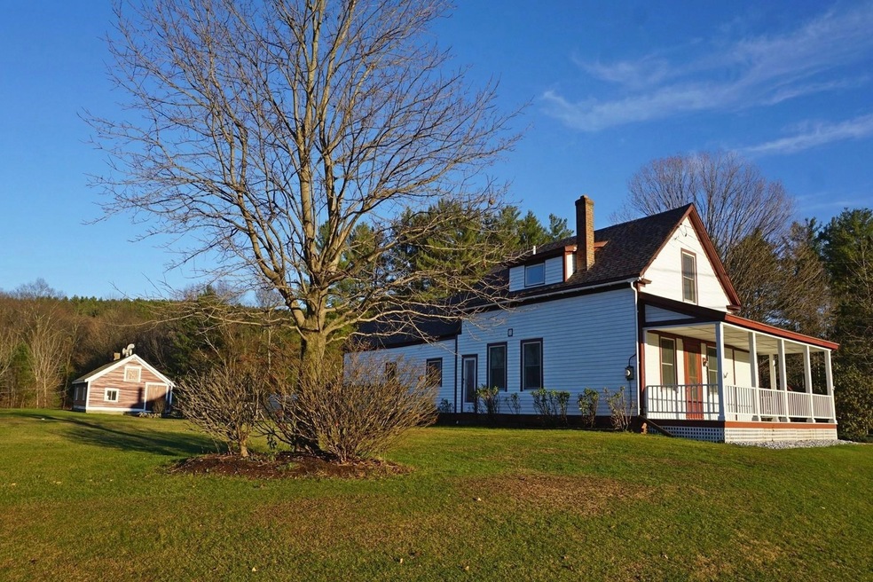 922 Us Route 7, Pittsford, VT 05763 - photo 1