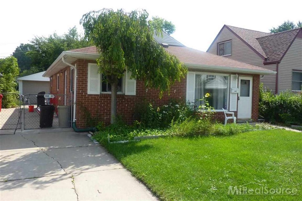 26444 Belanger St, Roseville, MI 48066 - photo 1