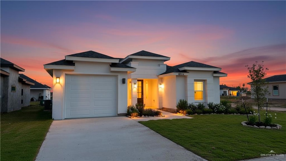 5904 N Gira Del Sol, Edinburg, TX 78542 - photo 1