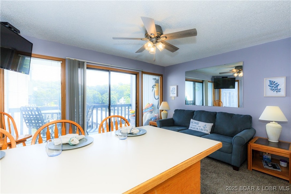 1442 Nichols Rd unit 301, Osage Beach, MO 65065 - photo 1