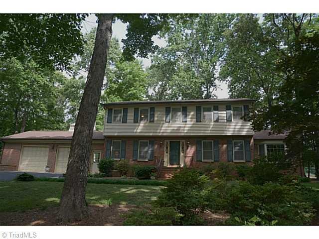 401 Pinewood Rd, Asheboro, NC 27205 - photo 1