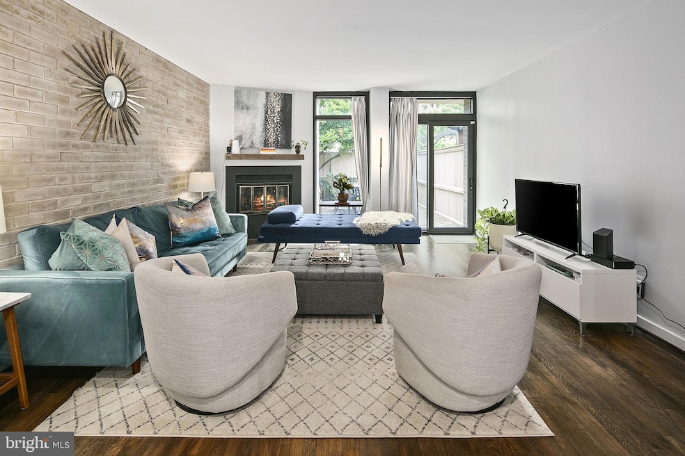 361 N St SW unit 361, Washington, DC 20024 - photo 1