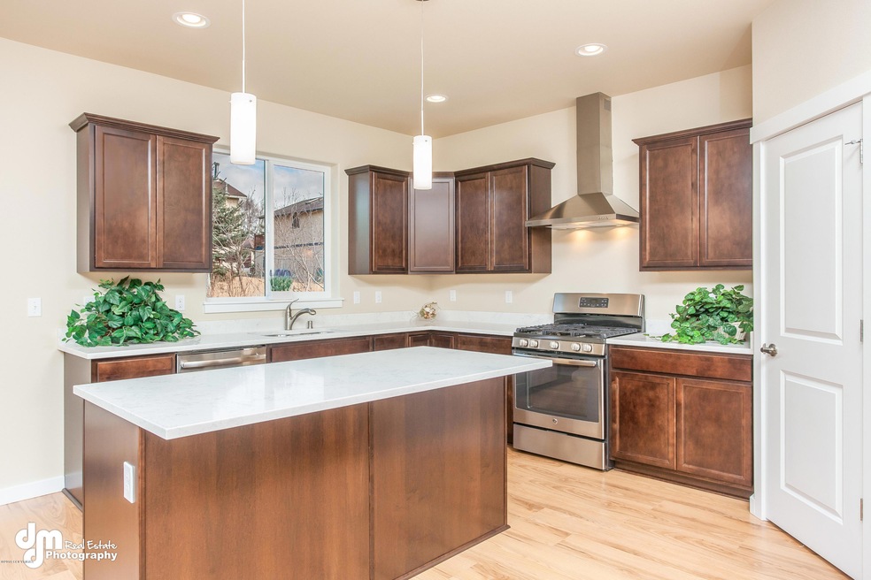 8139 Grayhawk Circle