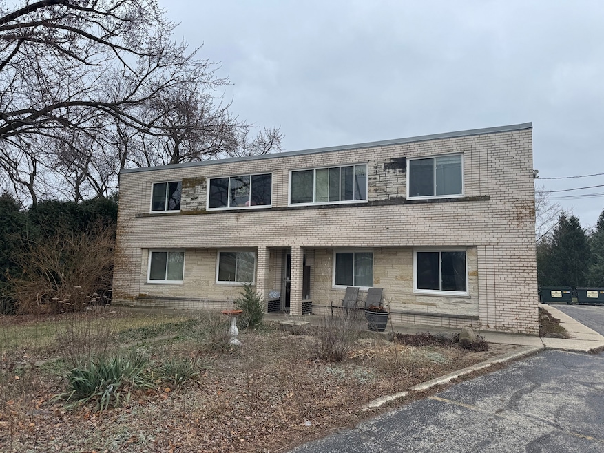 unlisted-address, Warrenville, IL 60555 - photo 1