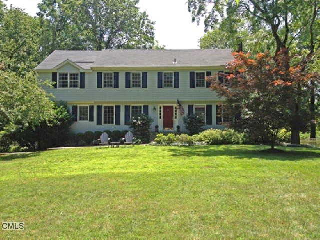 93 Thurton Dr, New Canaan, CT 06840 - photo 1