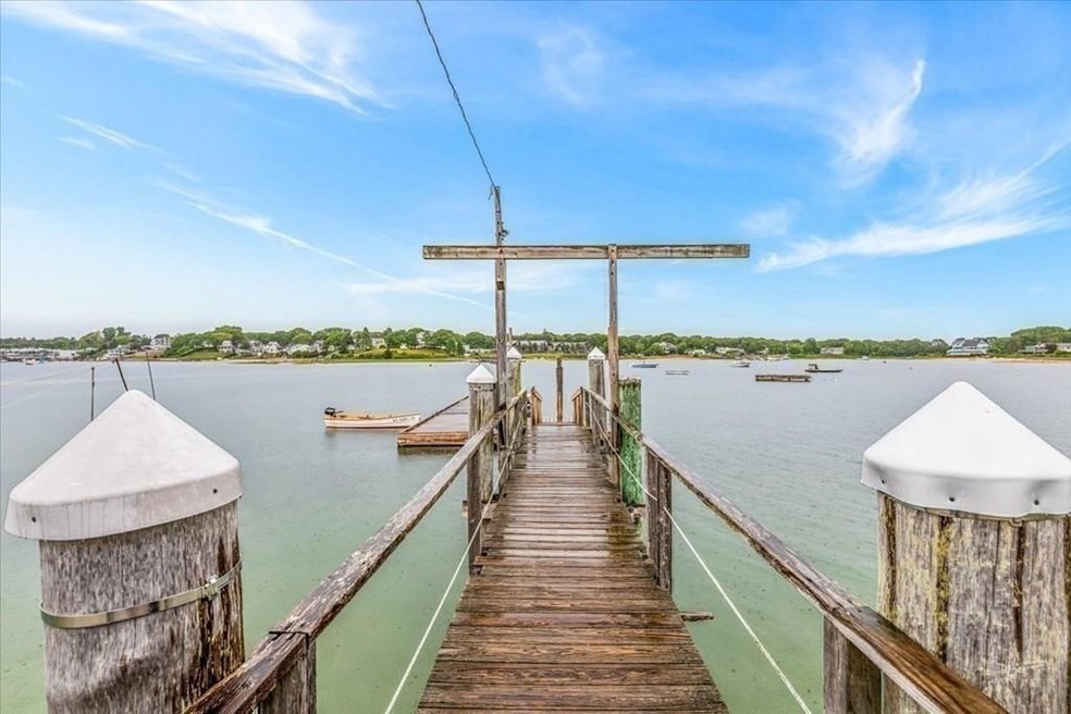 18 Brockton Ave, Wareham, MA 02532 - photo 1