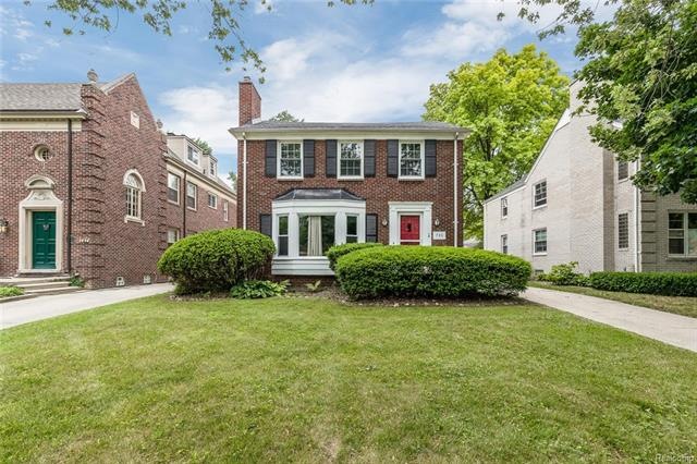 733 Harcourt Rd Grosse Pointe-large-008-20-733 Har
