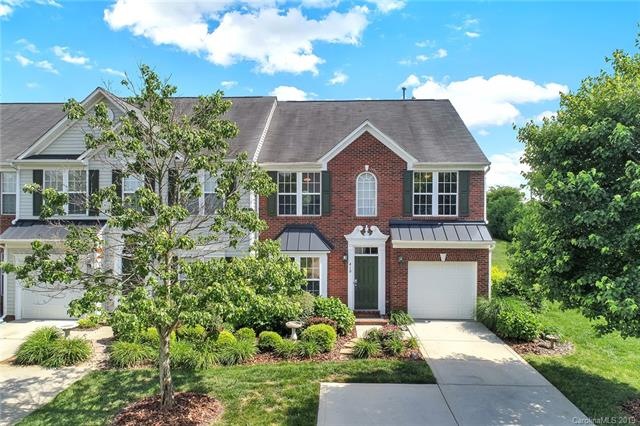 410 Nicklaus Ln, Fort Mill, SC 29715 - photo 1