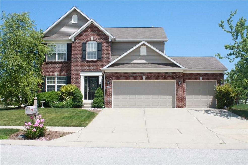 5694 Yorktown Rd, Plainfield, IN 46168 - photo 1