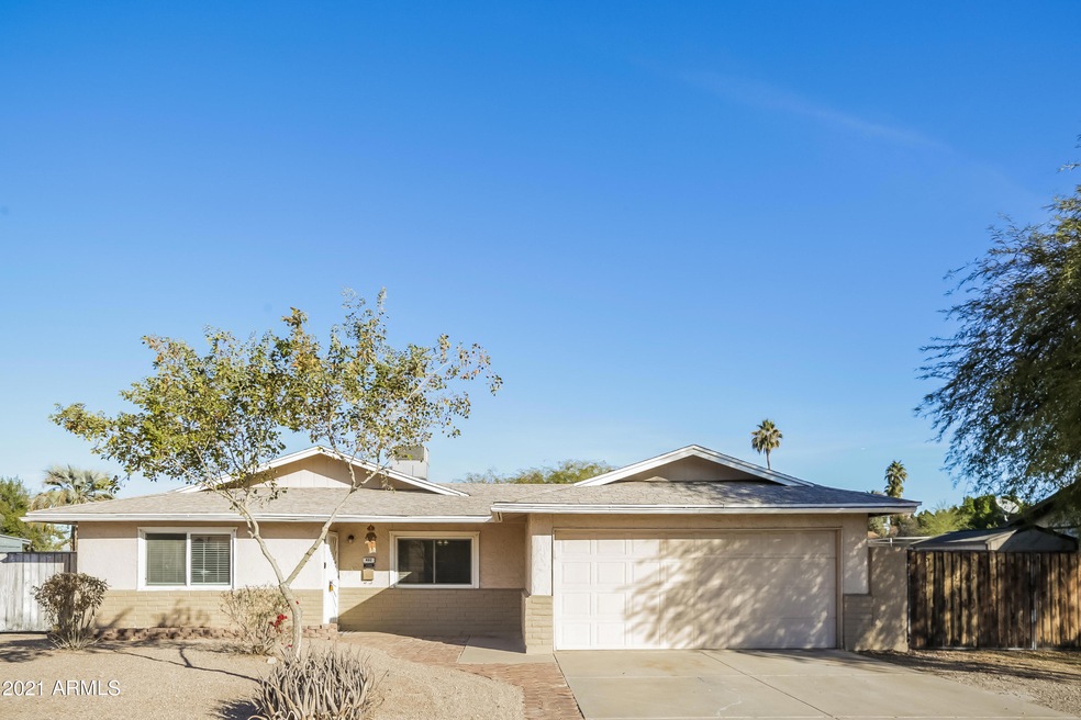 402 E Dunbar Dr, Tempe, AZ 85282 - photo 1