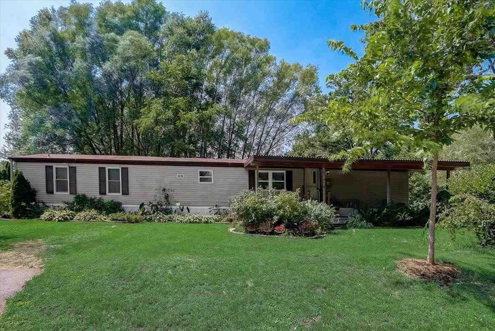 14 East Ave, Belleville, WI 53508 - photo 1