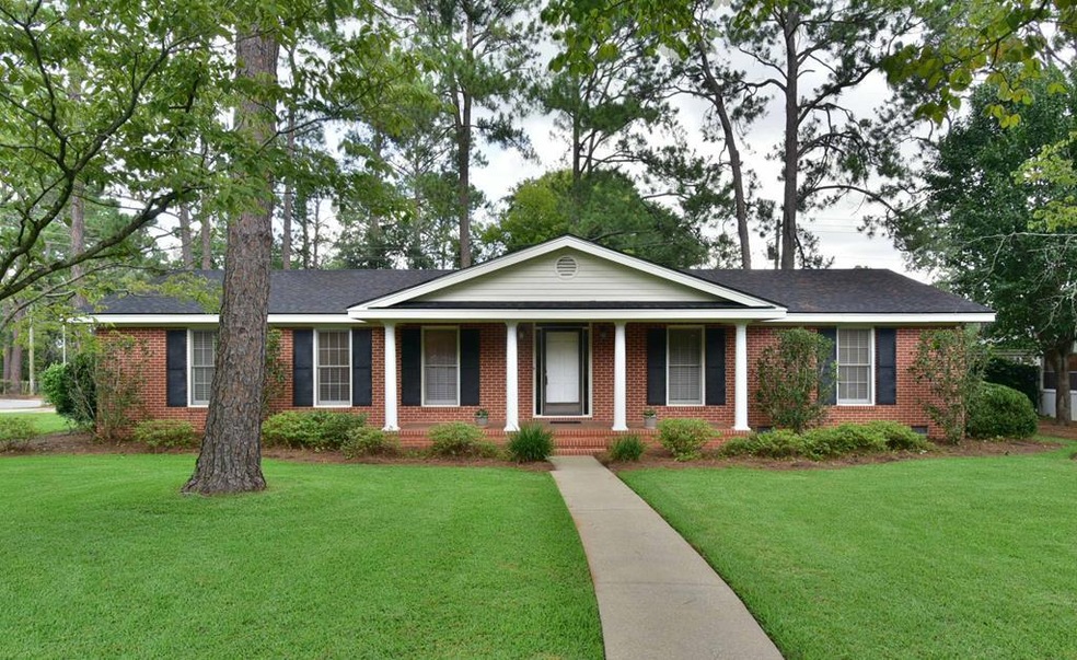 1922 Robinhood Rd, Albany, GA 31707 - photo 1