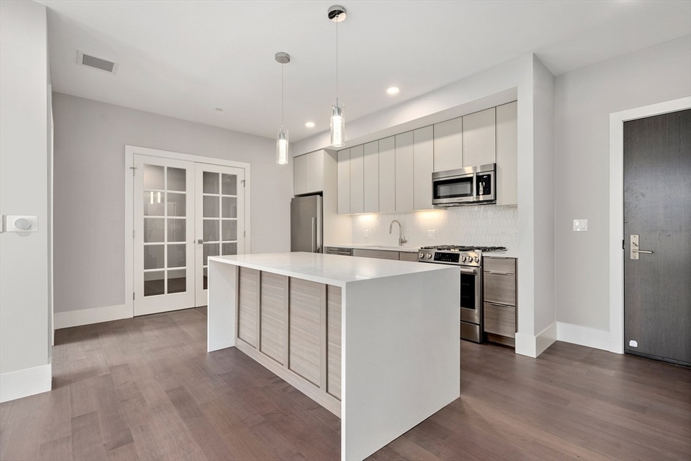 3193 Washington St unit 409, Boston, MA 02130 - photo 1