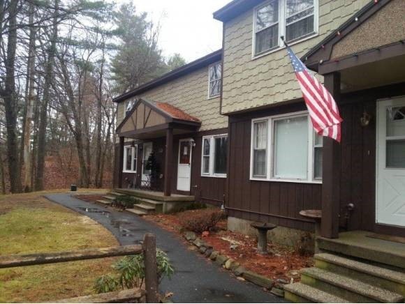 92 Granite St unit 92, Londonderry, NH 03053 - photo 1