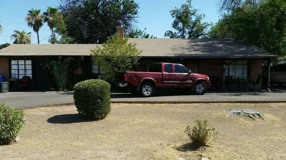 2335 W Hayward