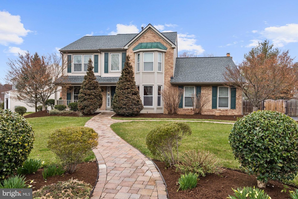 5701 Hampton Forest Way, Fairfax, VA 22030 - photo 1