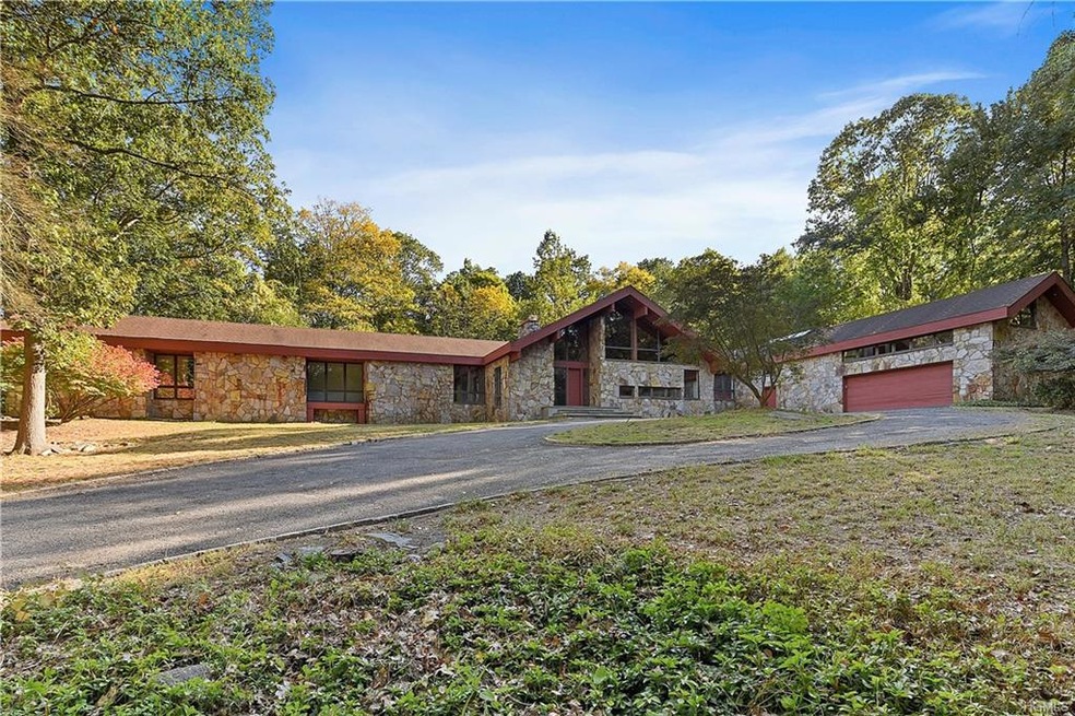 61 Upland Rd N, Bedford, NY 10506 - photo 1