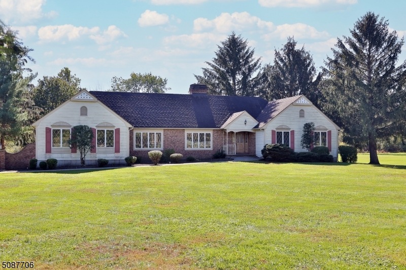 3 Coachman Dr, Hampton, NJ 08827 - photo 1