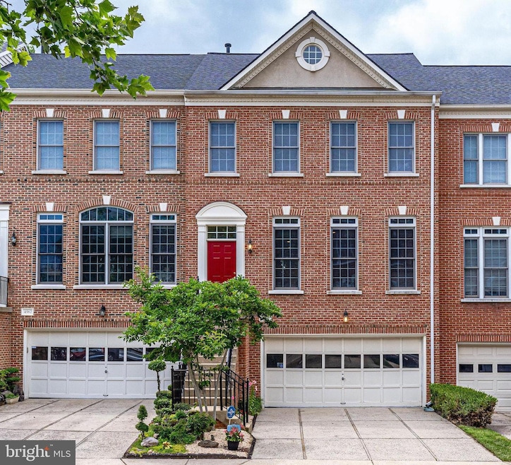 4560 Fair Valley Dr, Fairfax, VA 22033 - photo 1