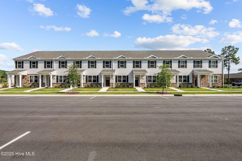 1010 Bayard Wootten Way, New Bern, NC 28562 - photo 1