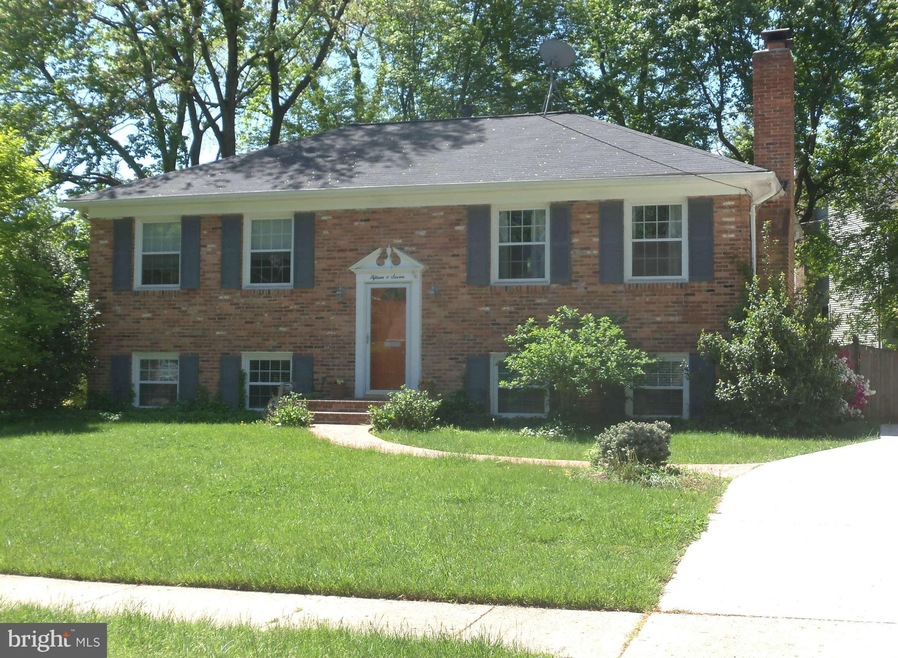 1507 Cool Spring Dr, Alexandria, VA 22308 - photo 1