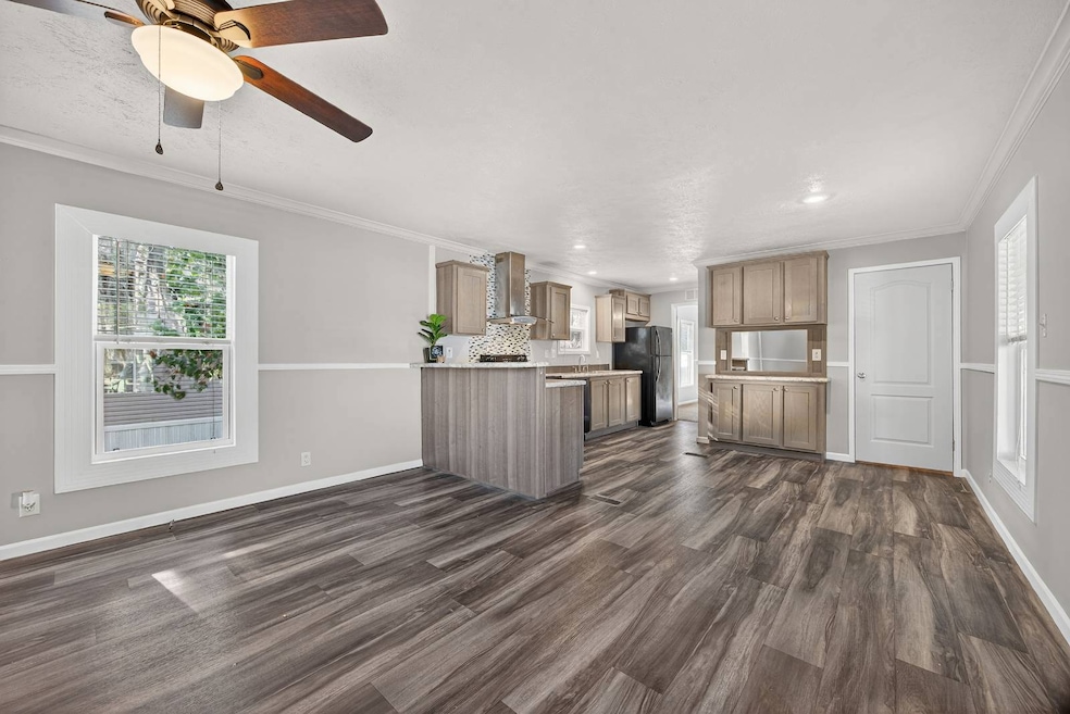 489 Starratt Rd unit 23, Jacksonville, FL 32218 - photo 1