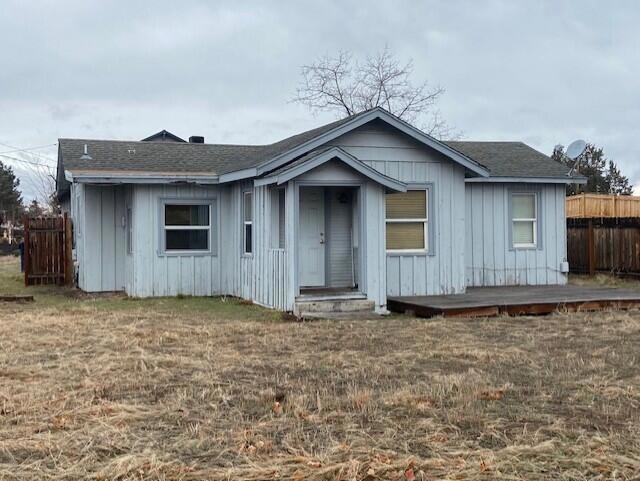 1413 SW Quartz Ave, Redmond, OR 97756 - photo 1