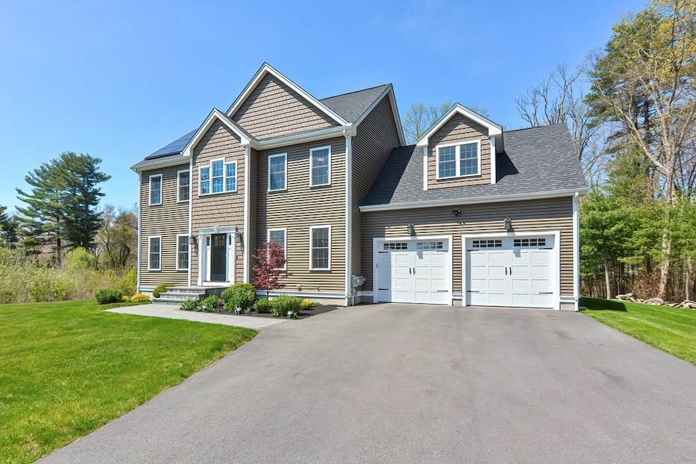 3 Lantern Ln, Medway, MA 02053 - photo 1