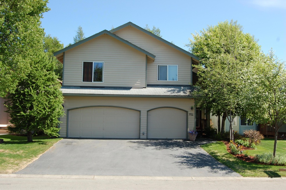 Exterior 1