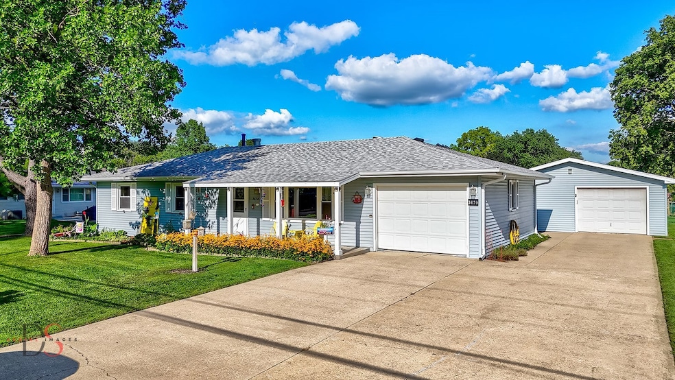 3670 School Dr, Morris, IL 60450 - photo 1