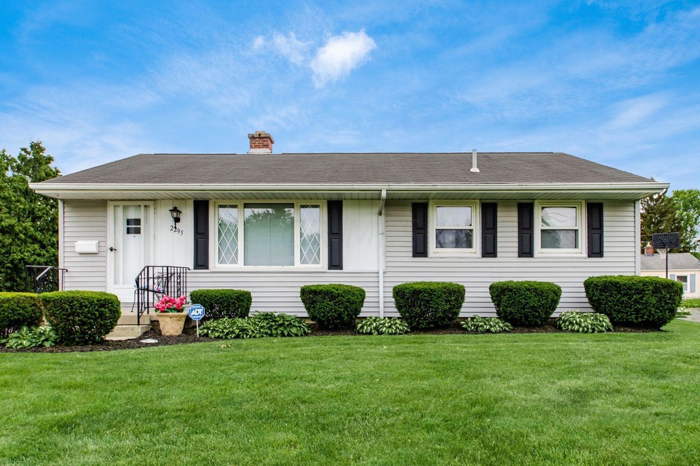 2295 Fenton St, Columbus, OH 43224 - photo 1