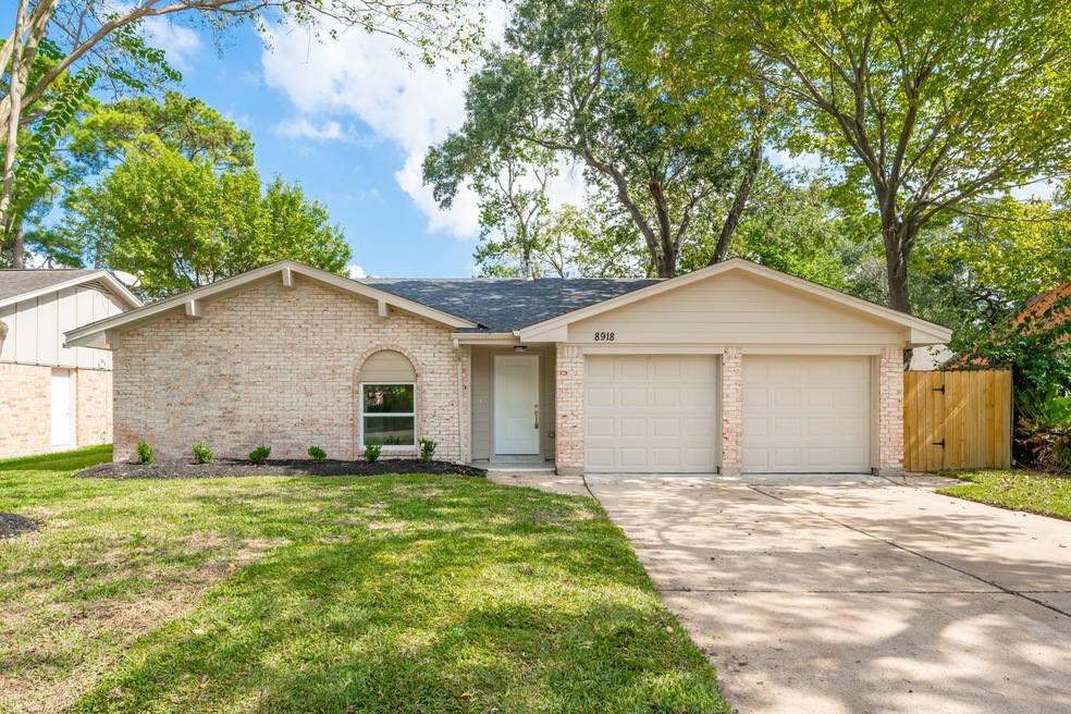 8918 Langfield Rd, Houston, TX 77040 - photo 1