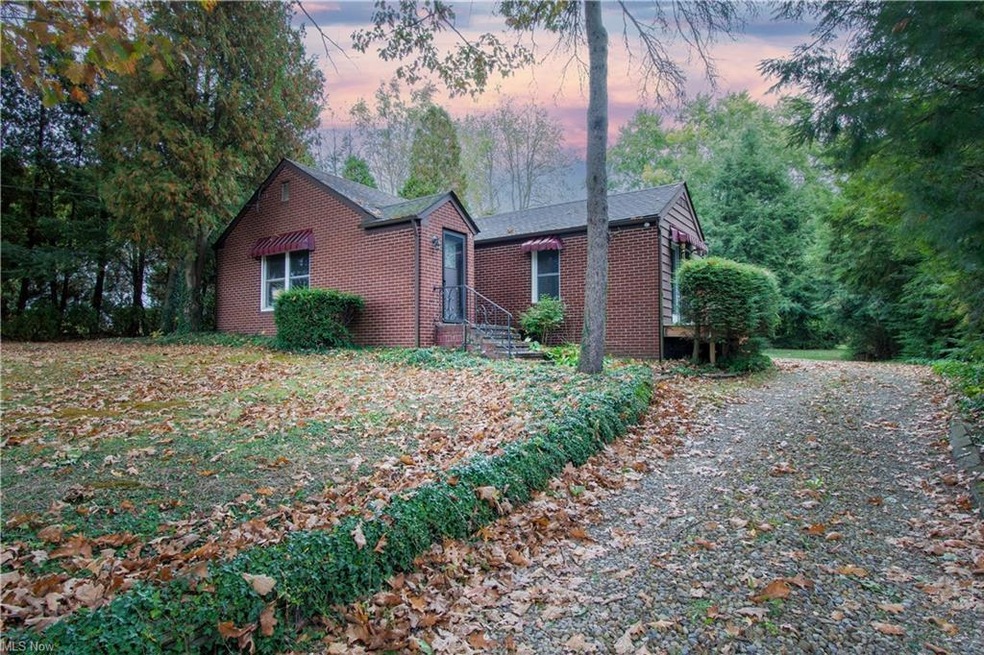Lovely ranch tucked away on 1.02 acres in Norton!