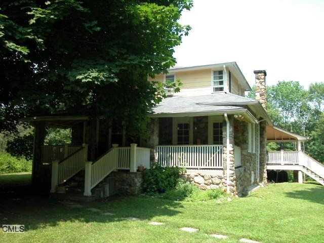 686 N Salem Rd unit 1, Ridgefield, CT 06877 - photo 1