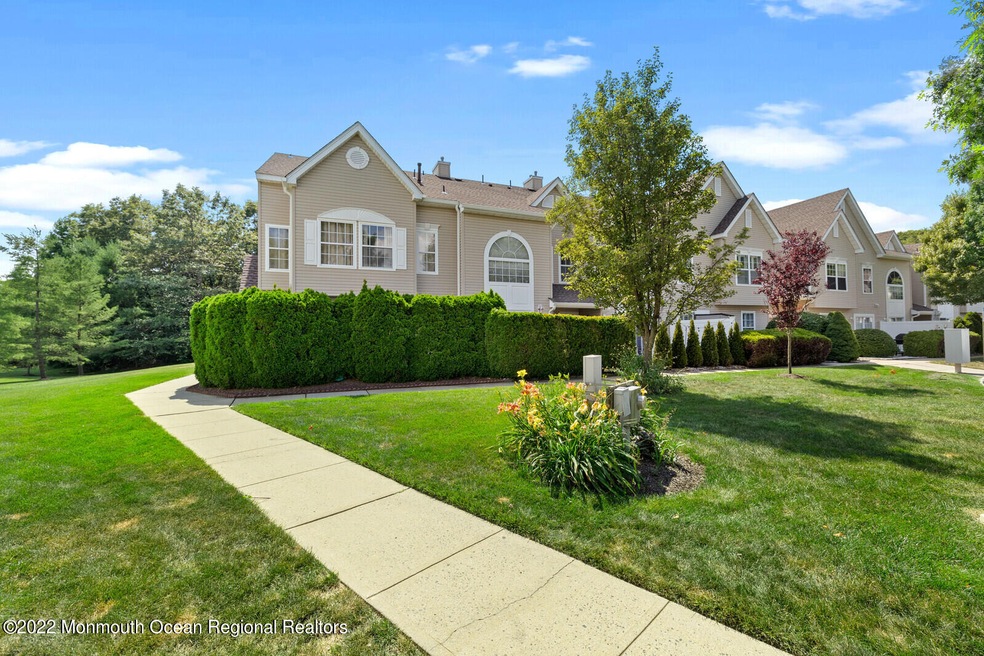 49 Phoenix Ct unit 34, Tinton Falls, NJ 07712 - photo 1