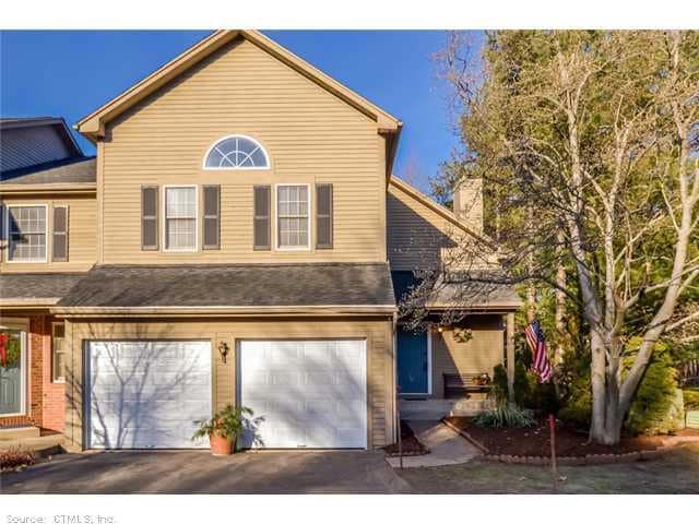 27 Crown Ridge unit 27, Newington, CT 06111 - photo 1