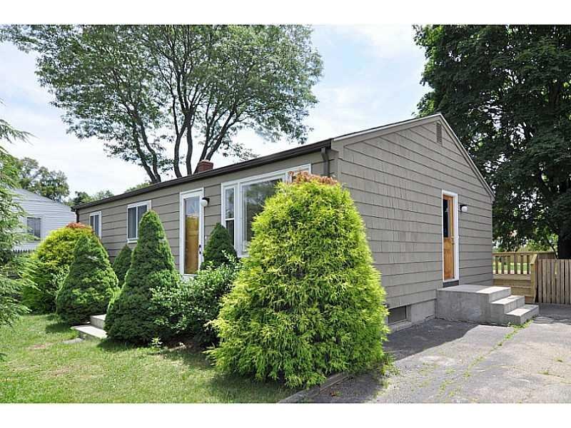 26 Way Ave, Warwick, RI 02888 - photo 1