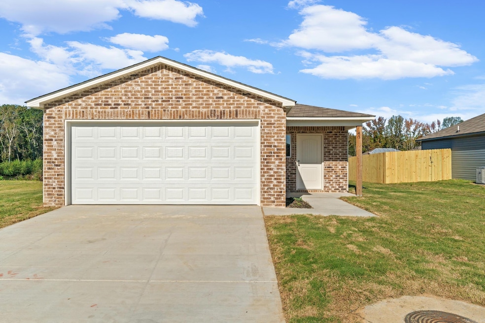 43 Ten Point Ln unit Phase 6 Lot 16, Ward, AR 72176 - photo 1