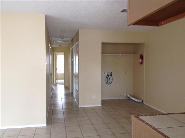 Entrance/Door