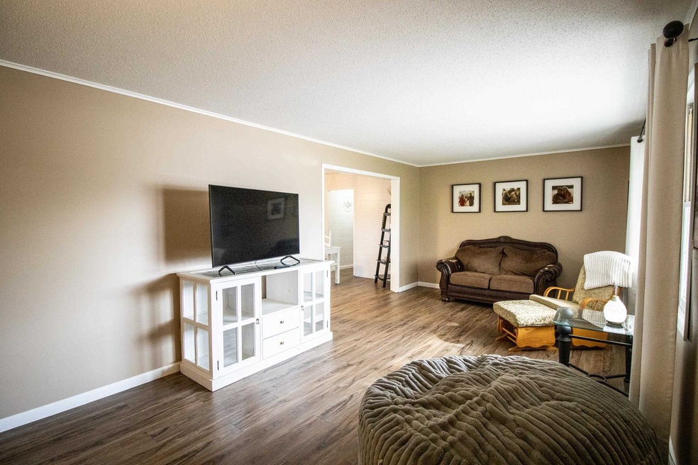 815 State Rd, Vassar, MI 48768 - photo 1