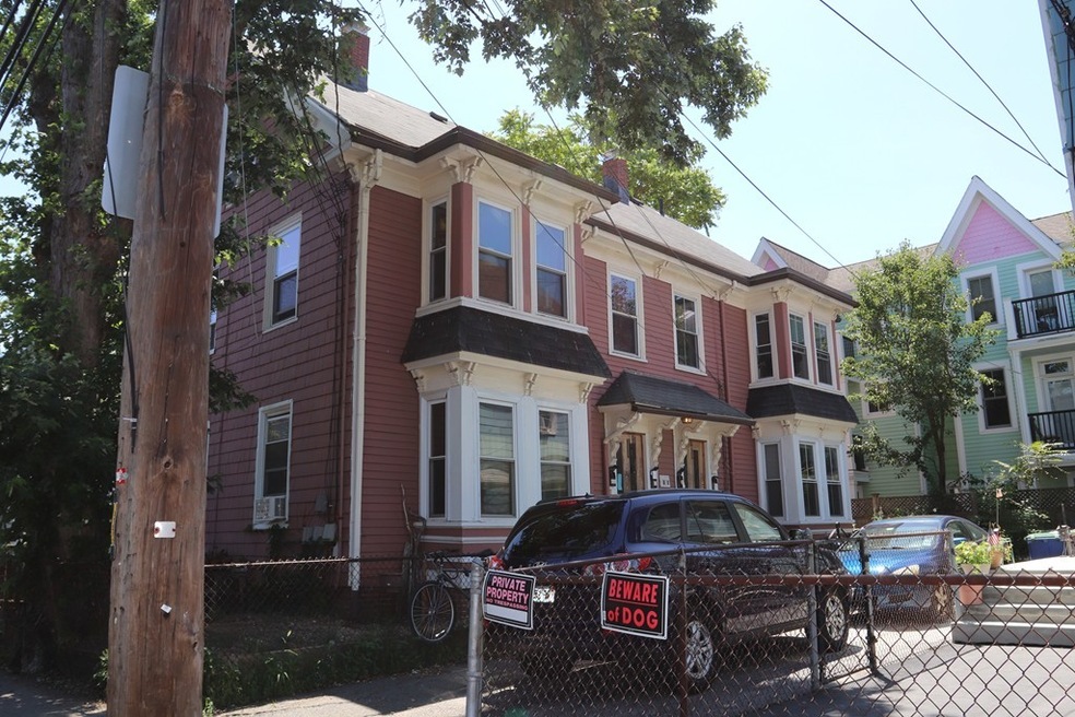 12 Lake St unit 12R, Somerville, MA 02143 - photo 1