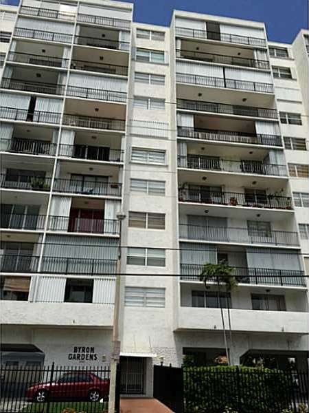 Byron Gardens Condominium unit 305, Miami Beach, FL 33141 - photo 1
