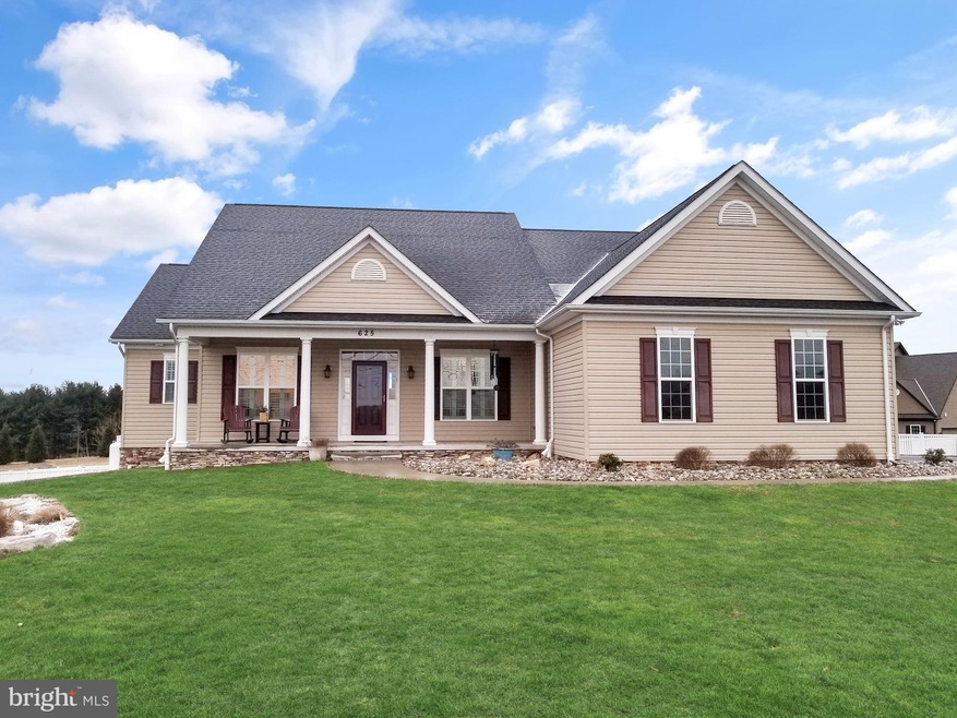 625 Diana Dr, Sykesville, MD 21784 - photo 1