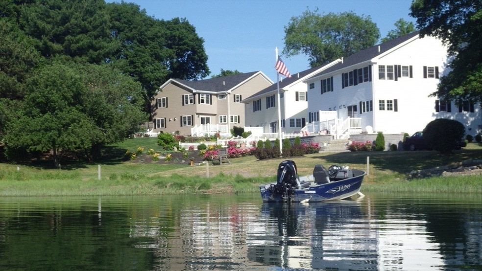 9 Endicott St unit B, Danvers, MA 01923 - photo 1